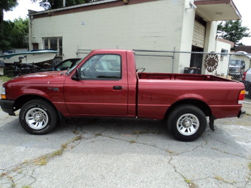 1999ranger 3.00 automatic no rust very clean in/out runs 100% no reserve