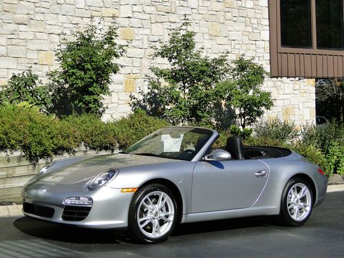 Only 45 actual miles! like new, gt silver, pdk, carrera cabriolet, navi, leather