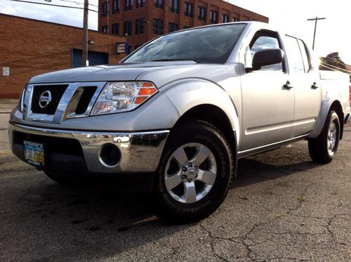 No reserve 2011 nissan frontier s crew cab 4wd only 17k miles  08 09 10 11 12