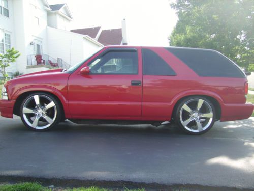 Custon 95 blazer  2000 front,shaved lowered camaro ss wheels and more