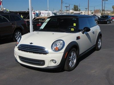 11 mini cooper manual low miles clean carfax clean inside and out   warranty