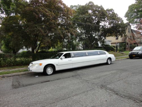 120&#034; white stretch 8/10 passenger limousine