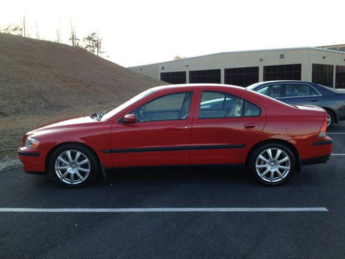 2004 volvo s60 r sedan 4-door 2.5l