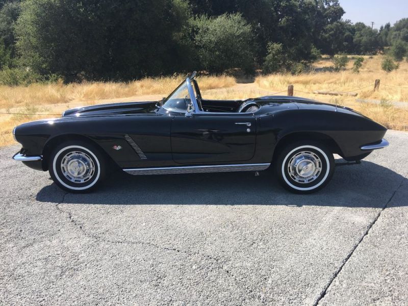 1962 chevrolet corvette convertible