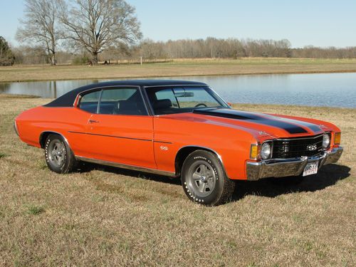 1972 chevelle ss 402 29k original miles original paint 4 speed a/c 100% matching