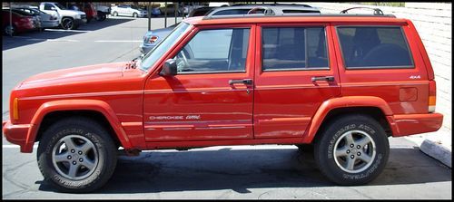 1998 jeep cherokee classic sport suv red 4dr 4wd 6 cyclinder only one owner!