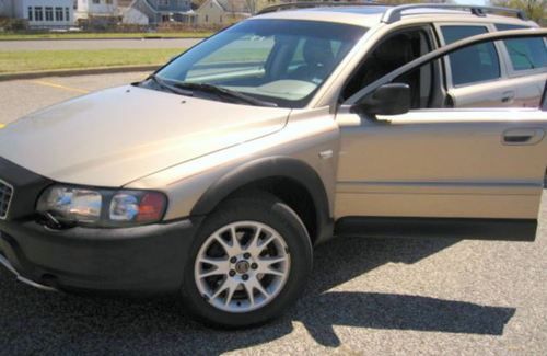 2004 volvo xc70 wagon awd loaded gorgeous  only 77,900 orig  mi  moon &amp; leather