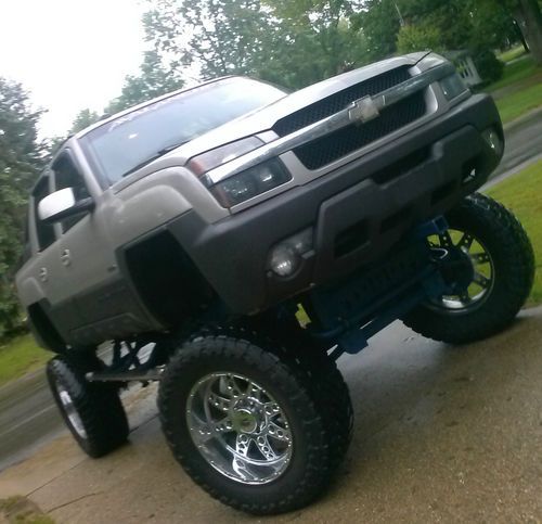 2004 duramax powered chevy avalanche 2500