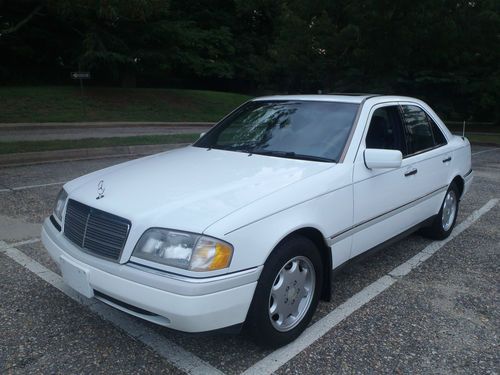 Mercedes c220 clean original condition runs and drives no rust very economical