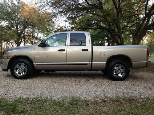 2004 dodge ram 2500 slt. tan exterior. grey interior. 4 door. 5.7l hemi.