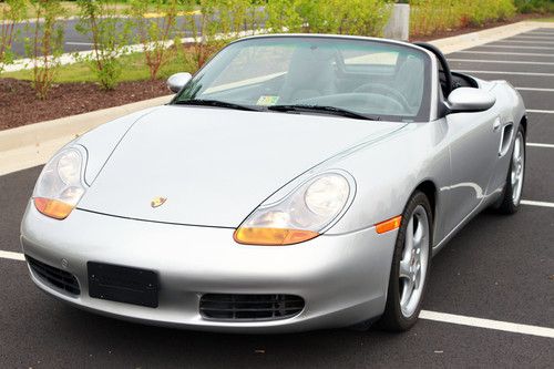 2000 porsche boxster - only 15600 miles!! very clean!! no accidents!!