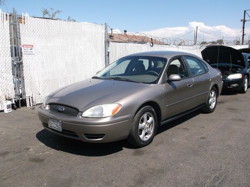 2004 ford taurus, no reserve