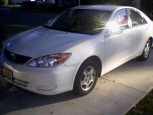 2002 toyota camry le sedan 4-door 3.0l