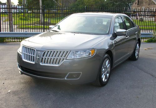 2012 lincoln mkz 3.5l.10k miles..heated/cooled leather seats.sensors*no reserve*