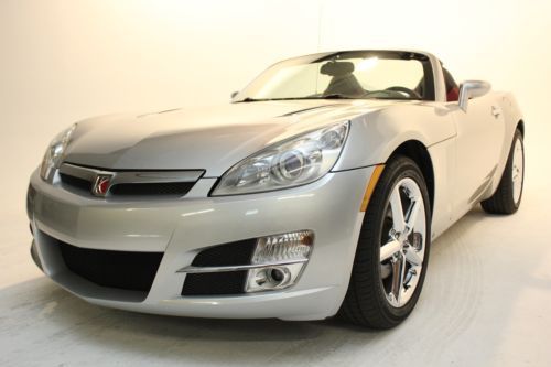 2007 saturn sky convertible excellent condition new tires super low reserve!!