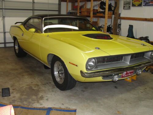 1970 plymouth cuda 440 4 speed w/ 4.10 dana,  484 hemi