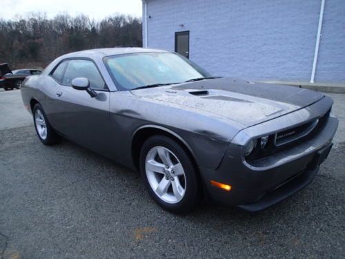 2012 dodge challenger rt, non salvage,clear title,clear carfax, runs and drive