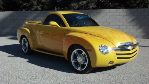 2005 chevrolet custom ssr supercharged 500hp only 9k miles don&#039;t miss this one