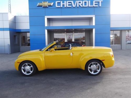 2003 chevrolet ssr base convertible 2-door 5.3l