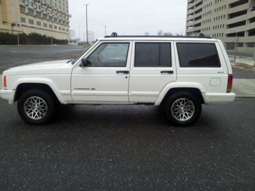 Purchase Used 1998 Jeep Cherokee Limited Sport Utility 4