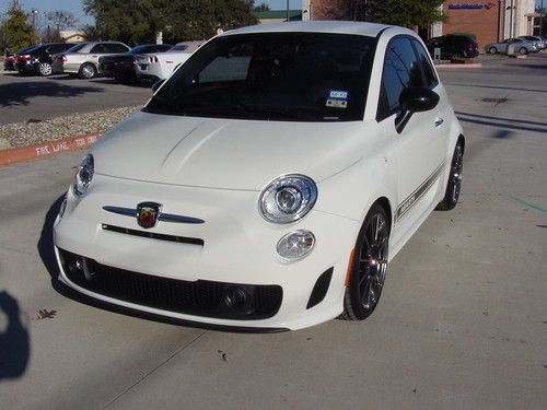 2013 fiat 500 abarth w/ only 500 miles!!!! lots of upgrades!!