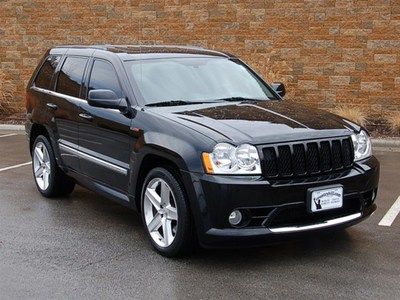 Srt8 6.1l  abs brakes auto leather sunroof dvd navigation awd