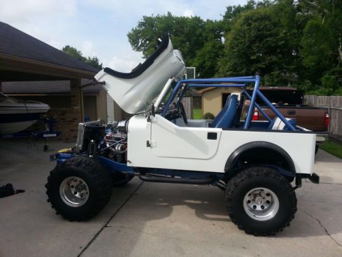White pearl 1982 cj 7 fiberglass body jeep