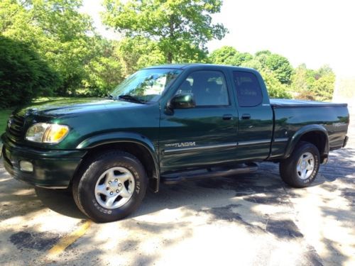 2002 toyota tundra limited extended cab pickup 4-door 4.7l one owner no reserve