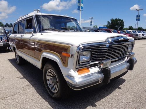 1984 suv used 5.9l v8 automatic 3-speed unknown 4wd white
