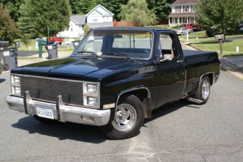 1981 chevy c10 low rider pick-up