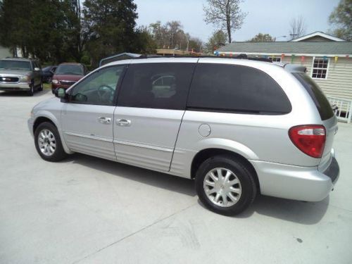 2003 chrysler town & country lxi