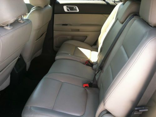 Wyoming Valley Motors >> Buy used Hail Damage Blue 4 Door SUV Gray Leather Interior Backup Camera Carfax in Sunbury ... Wyoming Valley Motors >> Buy used Hail Damage Blue 4 Door SUV Gray Leather Interior Backup Camera Carfax in Sunbury ...