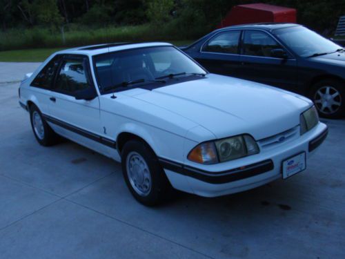 1989 ford mustang lx hatchback 2-door 5.0l fox body