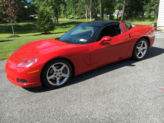 Chevrolet: corvette base coupe 2-door