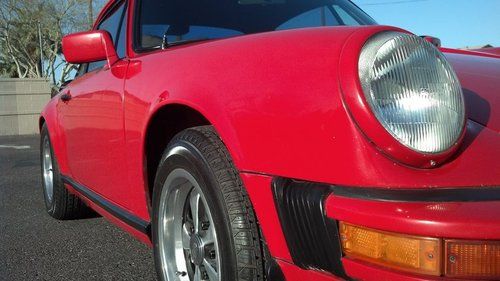 Guards red 911sc coupe..original paint..rust free arizona car..books and records