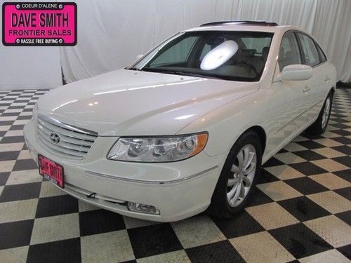 2006 heated leather cd player mp3 ready sunroof we finance 866-428-9374