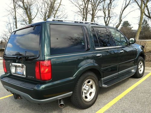 Lincoln navigator awd loaded w/only 54,684 miles  extra cln inside/out rare find