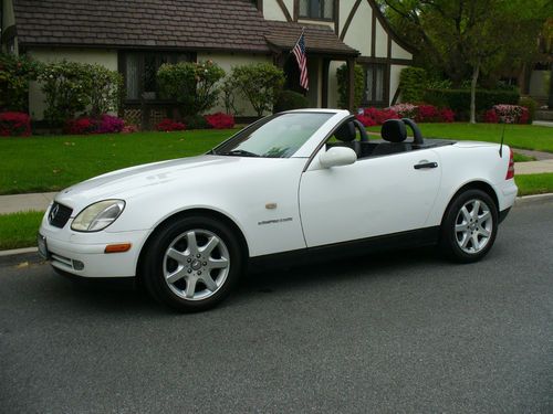 Beautiful california mercedes slk 230  100% rust free great color combo must see