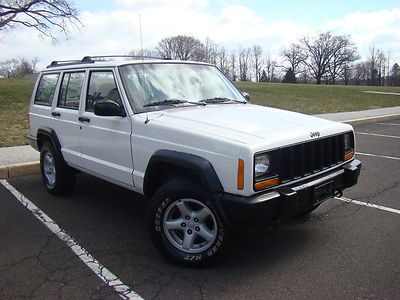 1997 jeep cherokee low miles maintained automatic 4x4 no reserve !