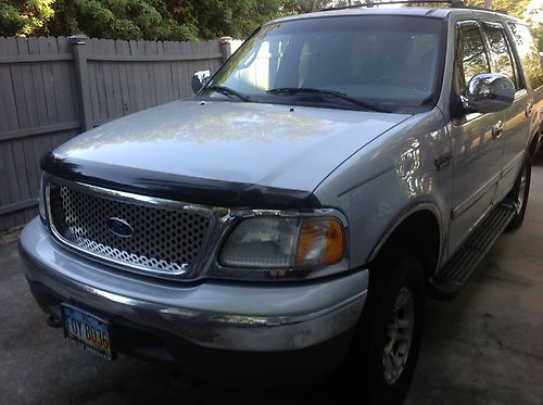 2002 ford expedition silver, 130,000 miles 3rd seat new shocks and sway bar