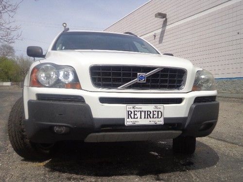 04 volvo xc90,108k,navi,no rust,drives like new,commercial plate holders only!