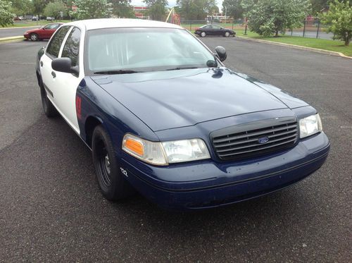 2000 ford police crown victoria /southern k-9 car great shape