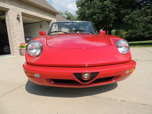 1991 red alfa romeo spider veloce