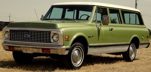 Rare, original 1972 chevy suburban c10 custom deluxe 3 door barn style