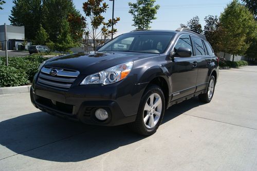 2013 subaru outback 2.5i limited with navigation package. back up camera. loaded
