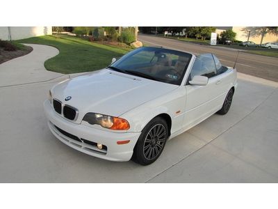 Beautiful   luxury convertible! very low mileage! no reserve! 03