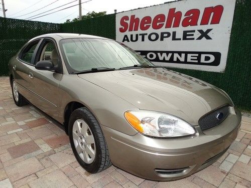 2005 ford taurus se only 61k mi. florida car 6 pass super clean! automatic 4-doo