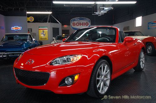 Power hard top, one owner, priced to sell, red/black, automatic