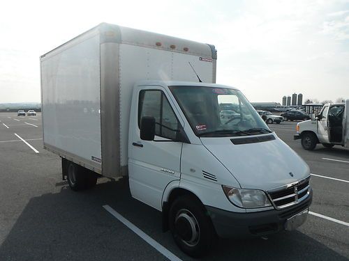2006 dodge sprinter box truck runs perfect 113052 diesel clean inside and out