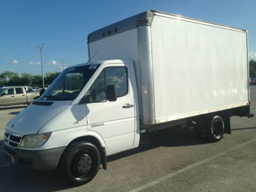 2005 dodge sprinter mercedes diesel 14&#039; box truck clear florida title 1 owner